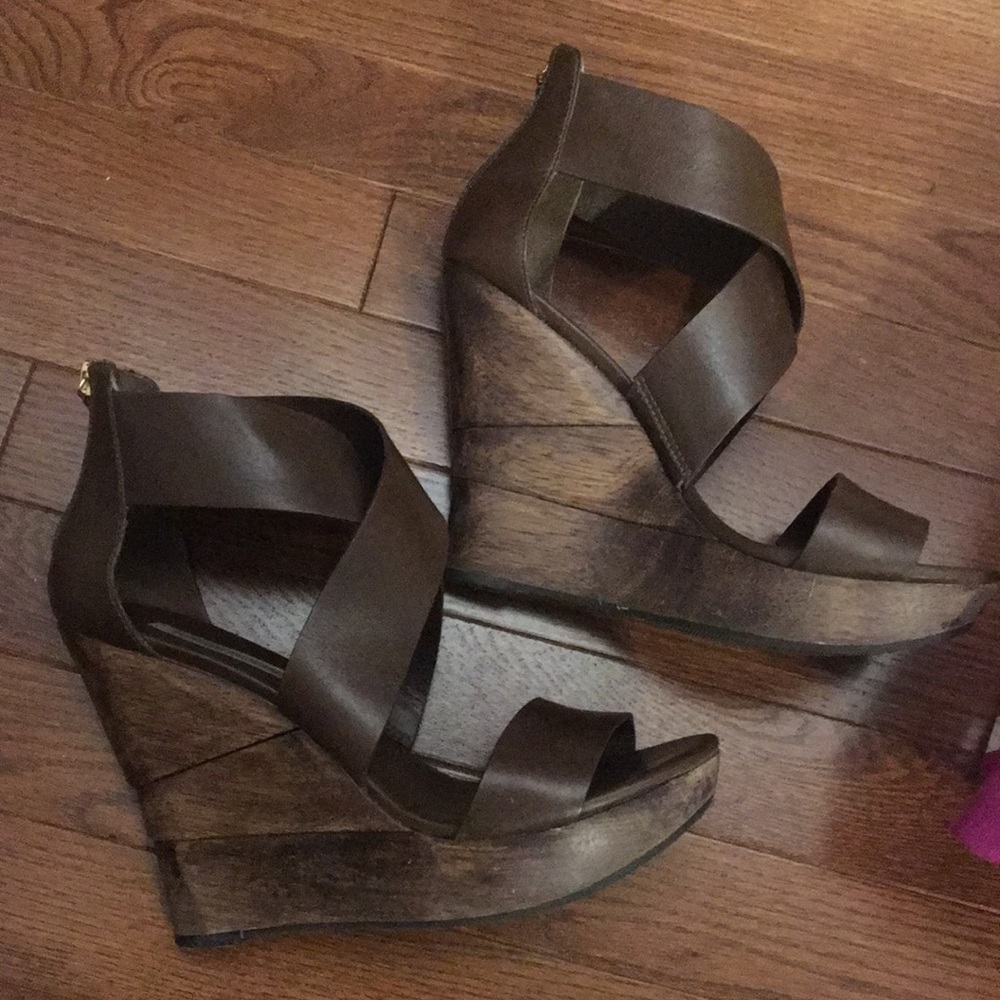 Diane Von Furstenberg Brown Wedges Size 8.5